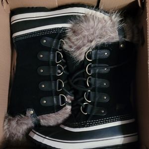 Joan of Artic black stone women's Winter boots